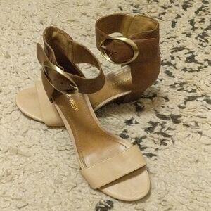 Nine West Two-Tone Nude and Tan Ankle Strap Heels with Gold Buckle Accent